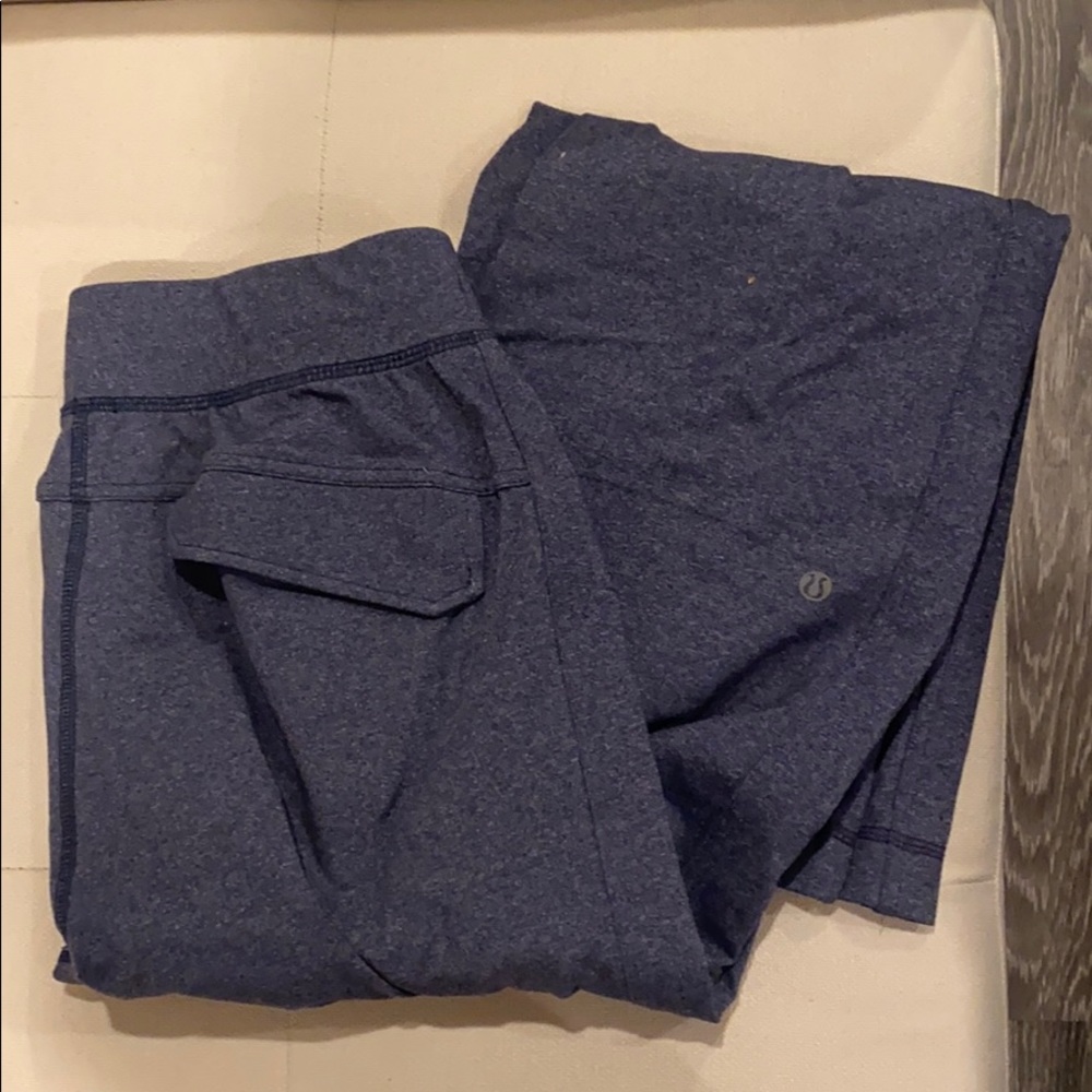 Lululemon men’s Kung fu pants (M)